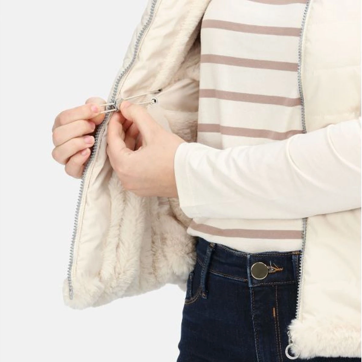 De Regatta Winslow Baffle Bodywarmer - Outdoorbodywarmer - Dames - Geïsoleerd - Waterafstotend - Room Wit 5 De Regatta Winslow Baffle Bodywarmer - Outdoorbodywarmer - Dames - Geïsoleerd - Waterafstotend - Room Wit - Afbeelding 5