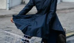 AGU SeQ Regenjas Urban Outdoor Dames - Blauw - L 35 AGU SeQ Regenjas Urban Outdoor Dames - Blauw - L -Fjallraven Winkel 1200x700 1