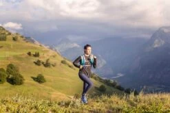 CamelBak Women's Circuit Vest - Drinkrugzak - 1,5 L / 3,5 L - Blauw / Zilver (Gibraltar Navy / Silver) 7 CamelBak Women's Circuit Vest - Drinkrugzak - 1,5 L / 3,5 L - Blauw / Zilver (Gibraltar Navy / Silver) -Fjallraven Winkel 1200x800 8