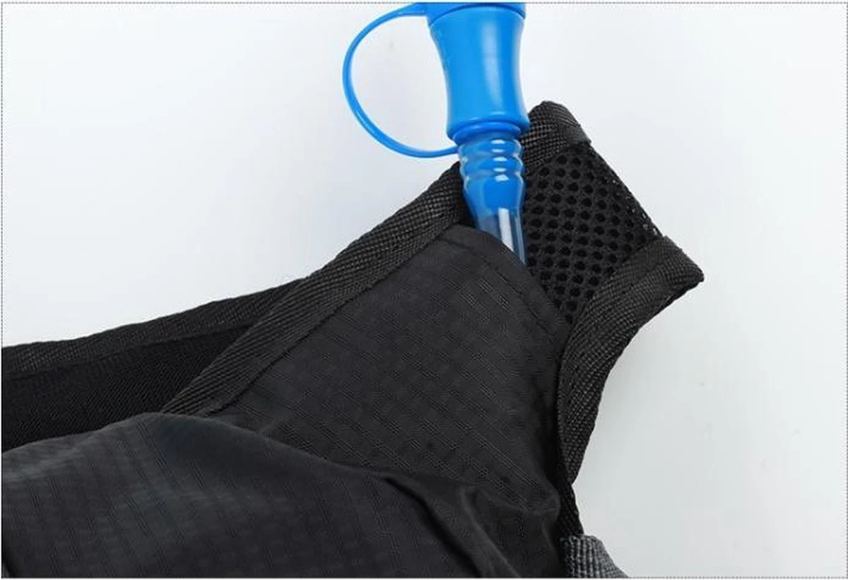 Ultralichte Outdoor Drinkrugzak - Zwart/oranje - 10 Liter - Waterafstotend - Reflecterend 4 Ultralichte Outdoor Drinkrugzak - Zwart/oranje - 10 Liter - Waterafstotend - Reflecterend - Afbeelding 4